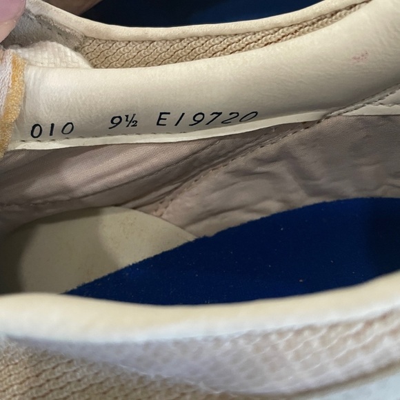 Vintage Nike Baseball Cleats - Picture 2 of 7